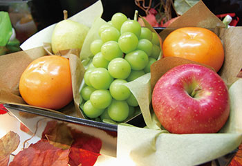 ぶどう、林檎、洋梨、柿など特選フルーツお詰め合わせ