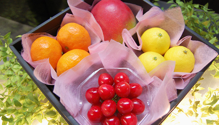 母の日フルーツ「sweetbox」、さくらんぼ、マンゴー、黄金柑、みかん