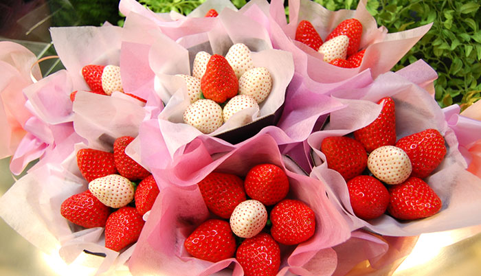 ラッピングフルーツ strawberry flower